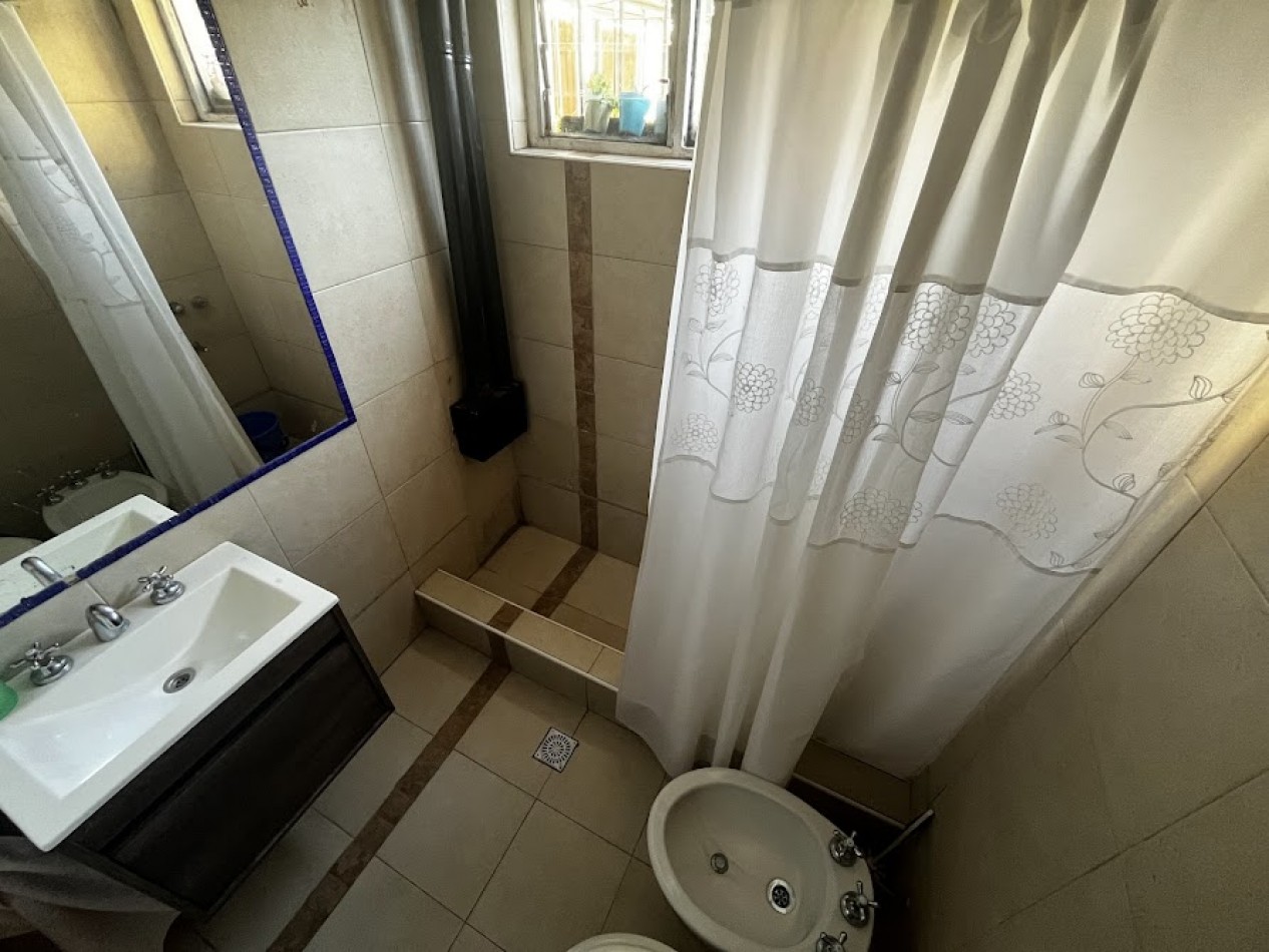 PH de 3 Ambientes con Patio y Diseño Moderno