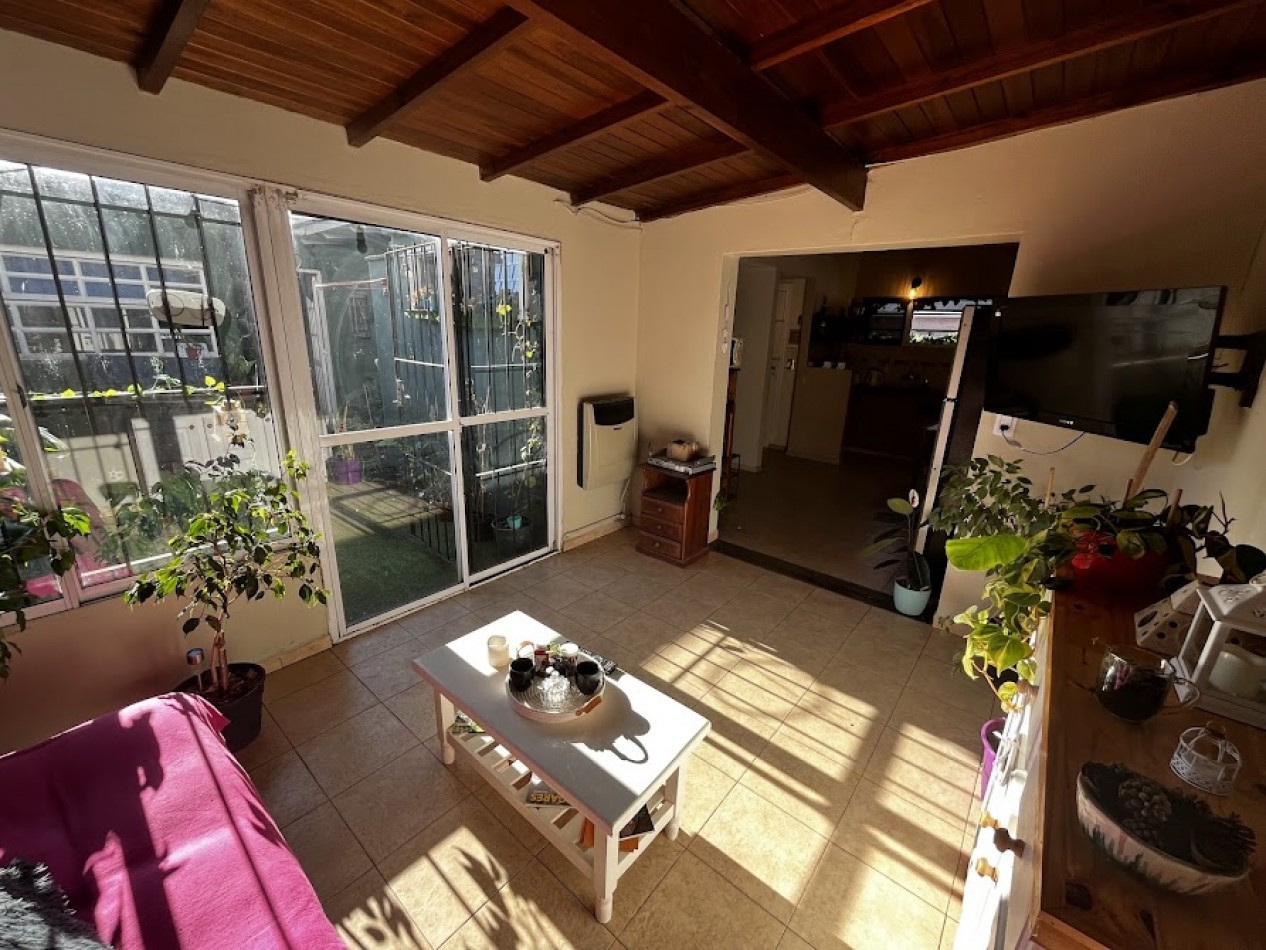 PH de 3 Ambientes con Patio y Diseño Moderno