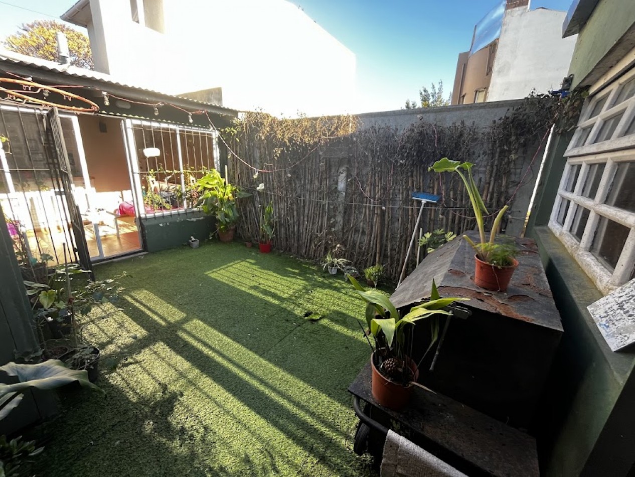 PH de 3 Ambientes con Patio y Diseño Moderno