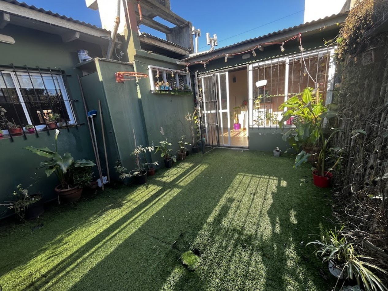 PH de 3 Ambientes con Patio y Diseño Moderno