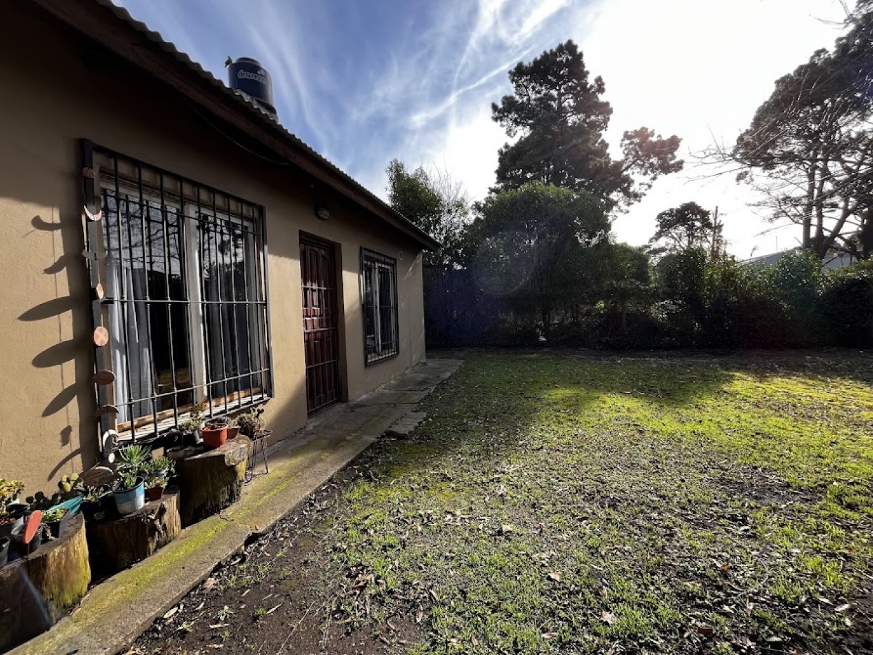 Casa lista para disfrutar - 3 ambientes con gas natural , parque y excelente ubicacion  -ACANTILADOS