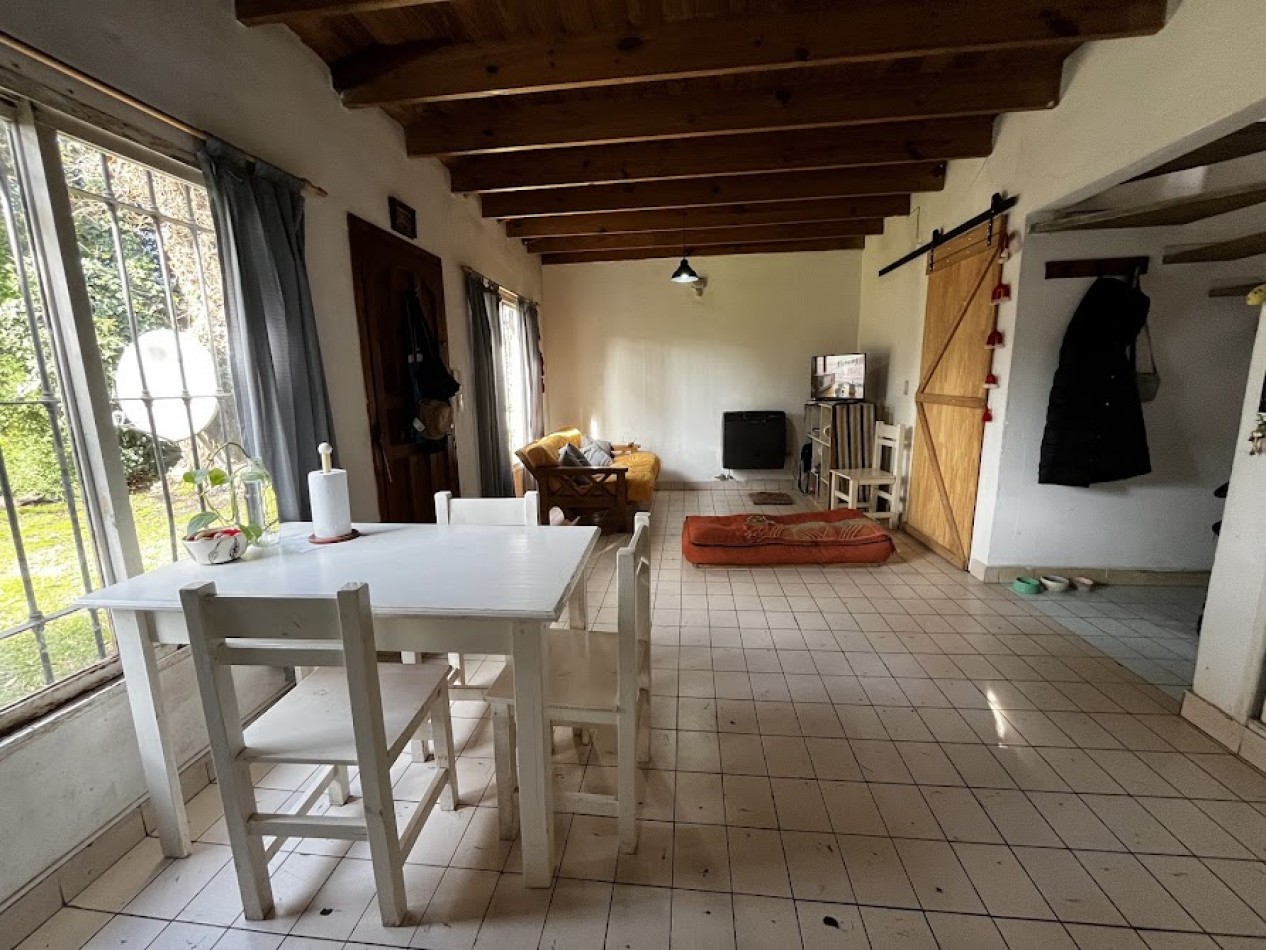 Casa lista para disfrutar - 3 ambientes con gas natural , parque y excelente ubicacion  -ACANTILADOS