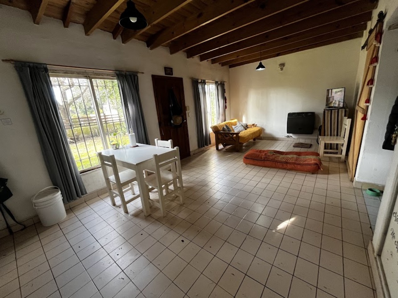 Casa lista para disfrutar - 3 ambientes con gas natural , parque y excelente ubicacion  -ACANTILADOS