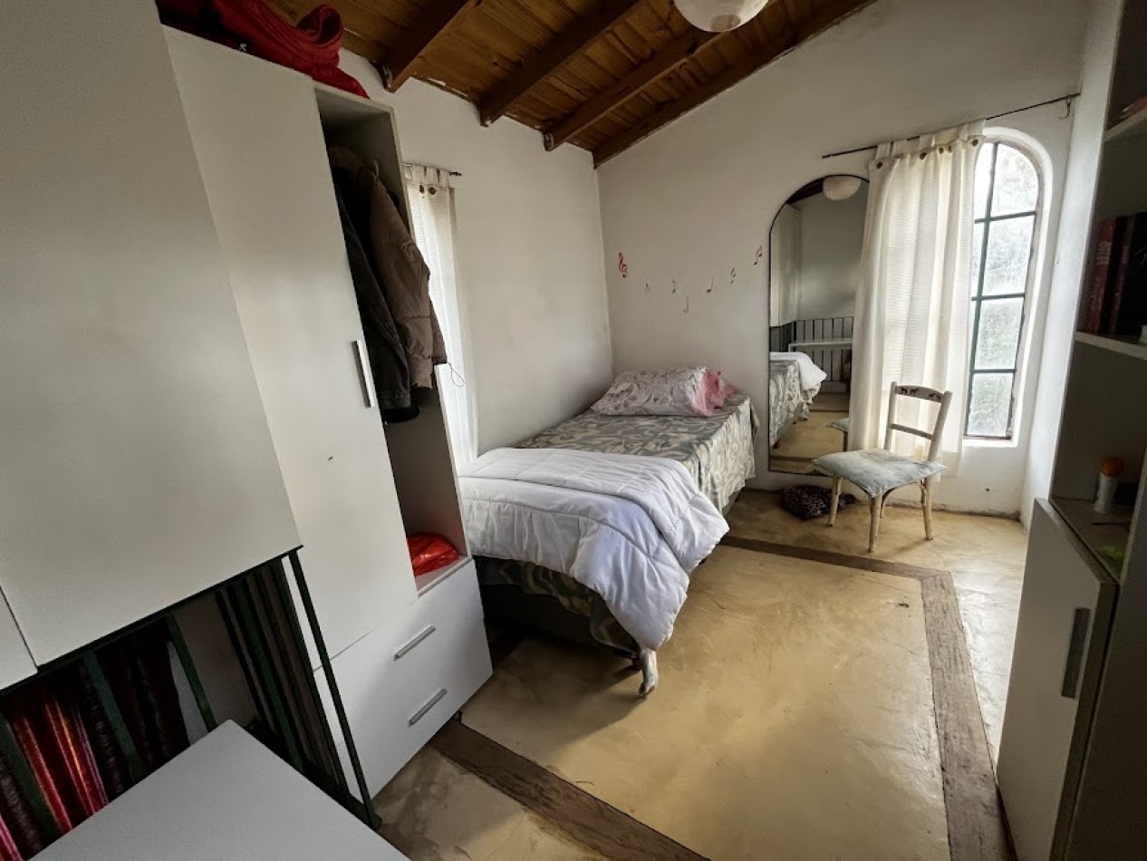 Casa lista para disfrutar - 3 ambientes con gas natural , parque y excelente ubicacion  -ACANTILADOS