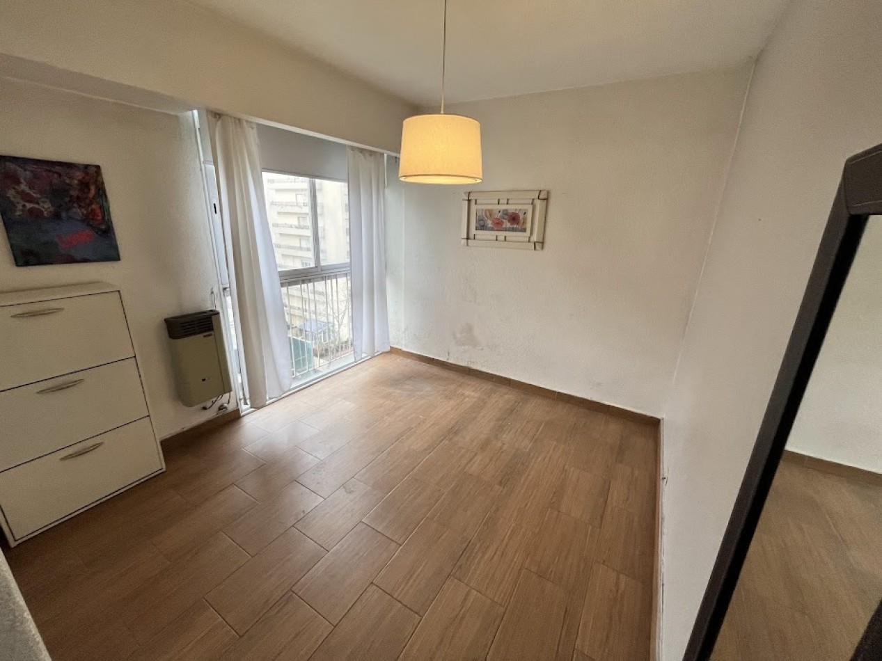 ALQUILER 24 MESES 3 Amb. al frente en Cordoba y Peatonal - Muy Buen Estado