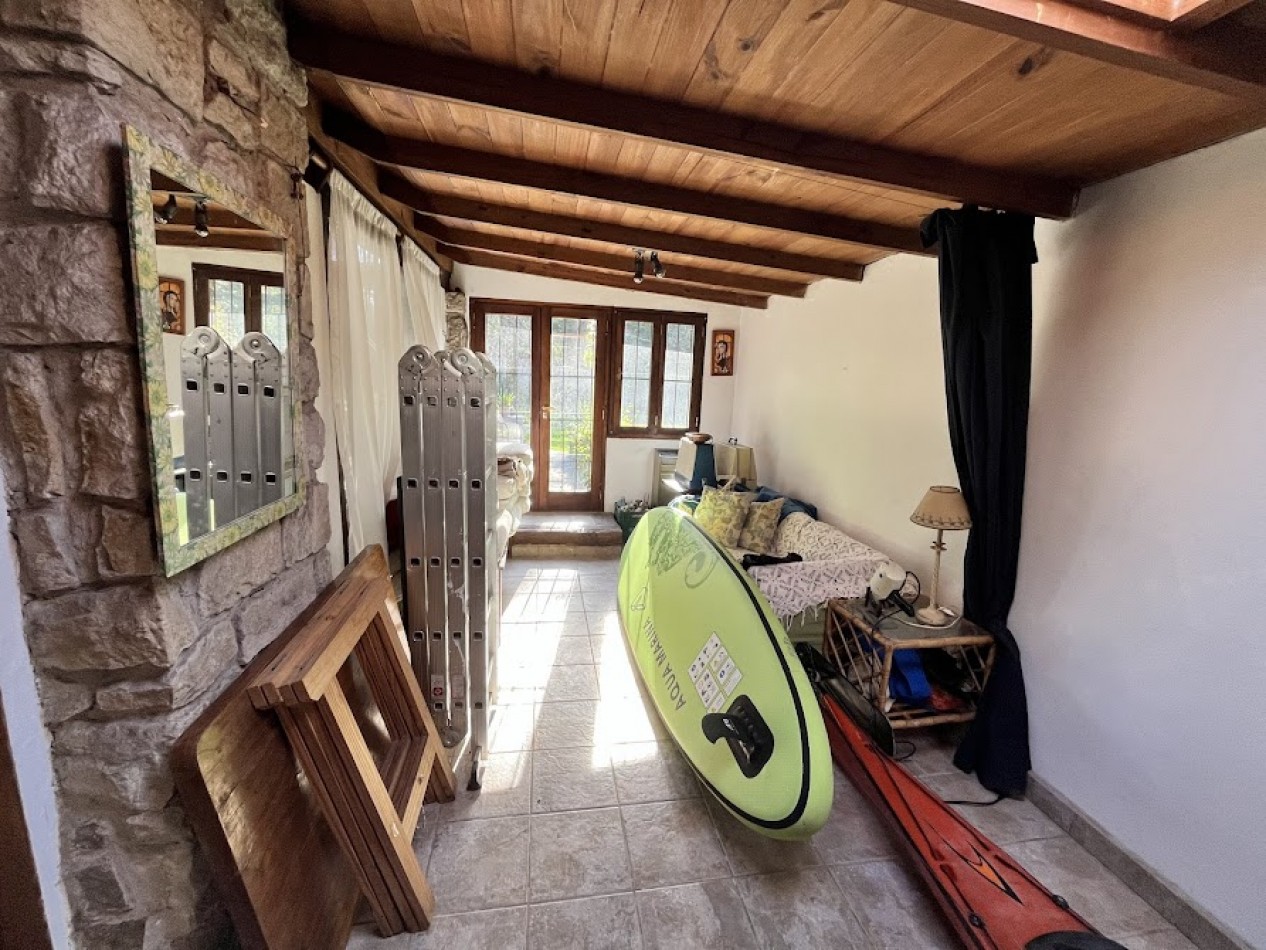 Chalet Tradicional sobre Lote de 914 m² - 3 Dormitorios y Quincho-Bosque P . Ramos