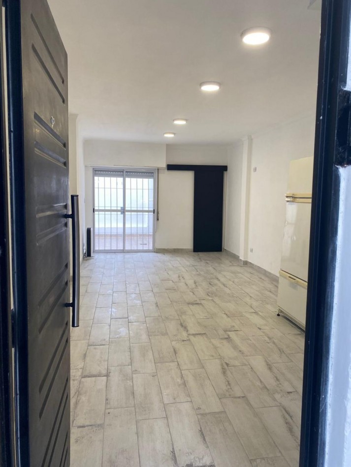 PH Reciclado al Frente con Patio propio -  - Mar del Plata