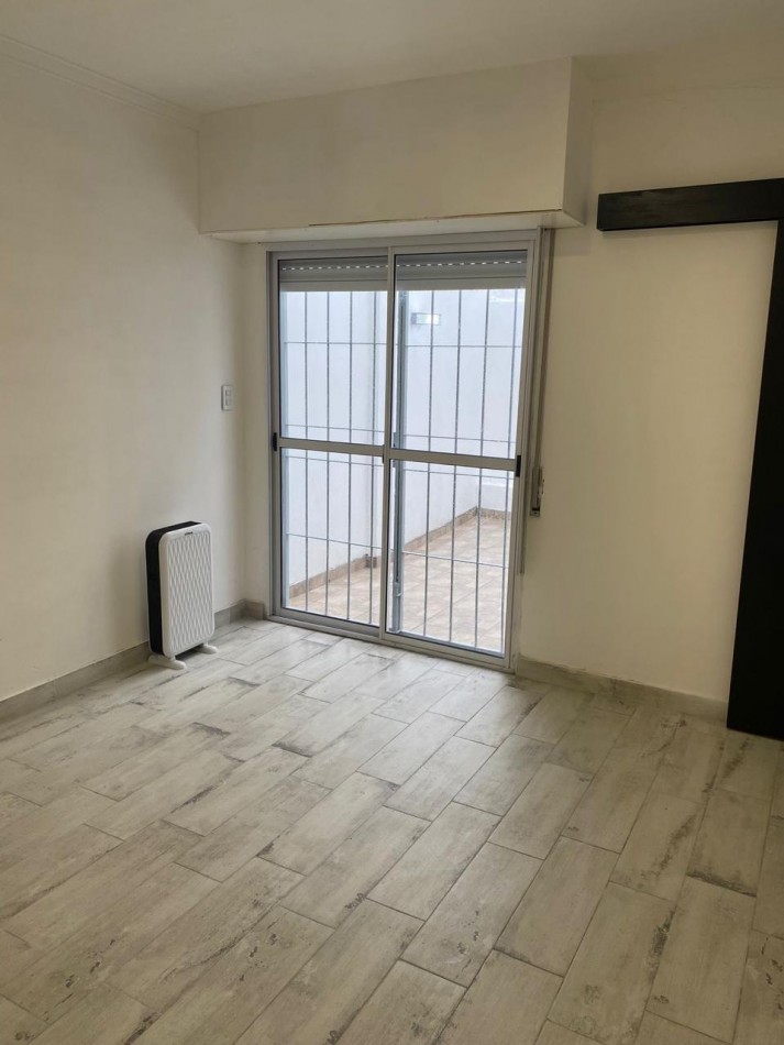 PH Reciclado al Frente con Patio propio -  - Mar del Plata