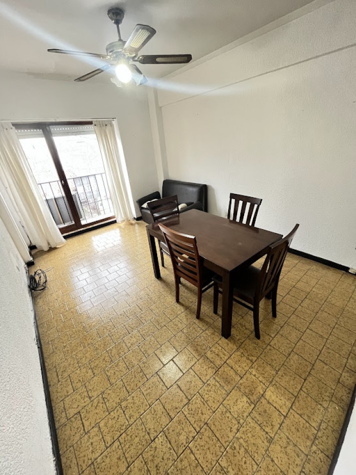 Departamento 2 amb al frente con balcon - La perla APTO CREDITO