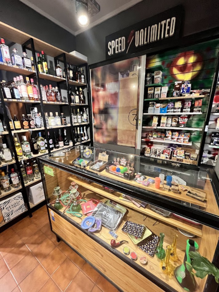 Oportunidad Fondo de Comercio en Venta -Vinoteca con Historia y Clientela Consolidada - 