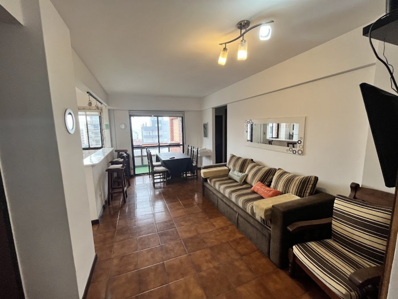 ALQUILER TEMPORAL PARA 5 PERSONAS CON COCHERA Y BALCON - LA PERLA