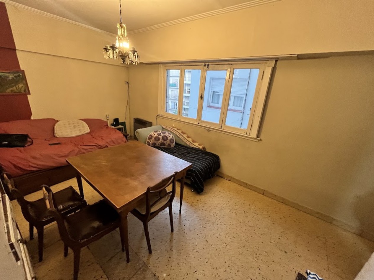 Departamento 2 amb. Luminoso  sobre calle Santa Fe