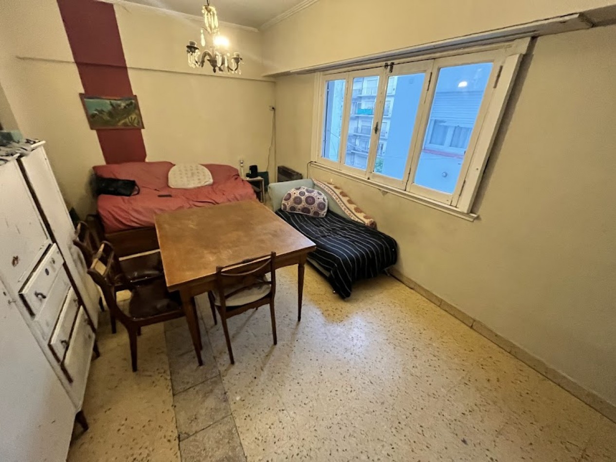 Departamento 2 amb. Luminoso  sobre calle Santa Fe