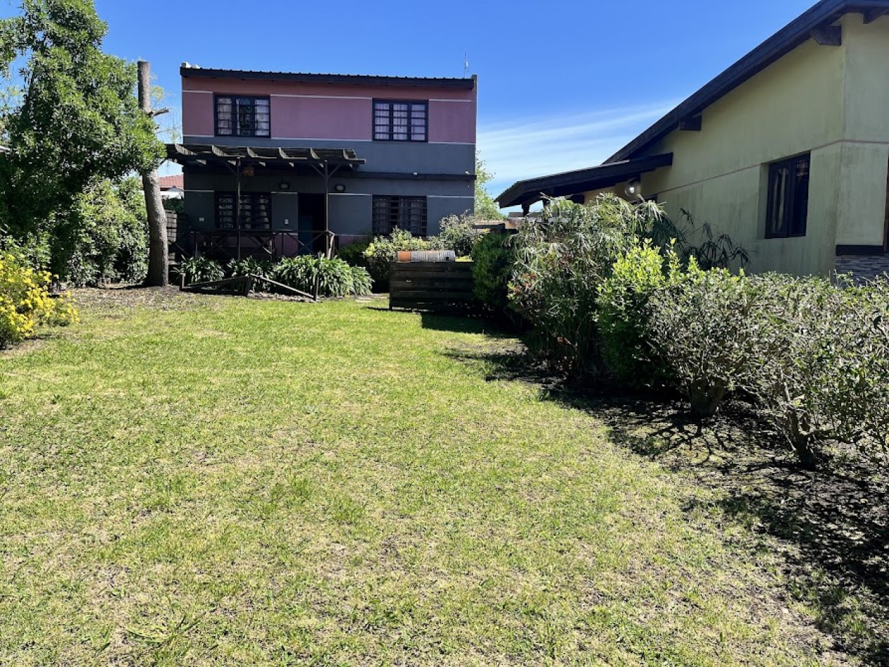 Venta en block - Dos cabañas a metros del mar en Acantilados