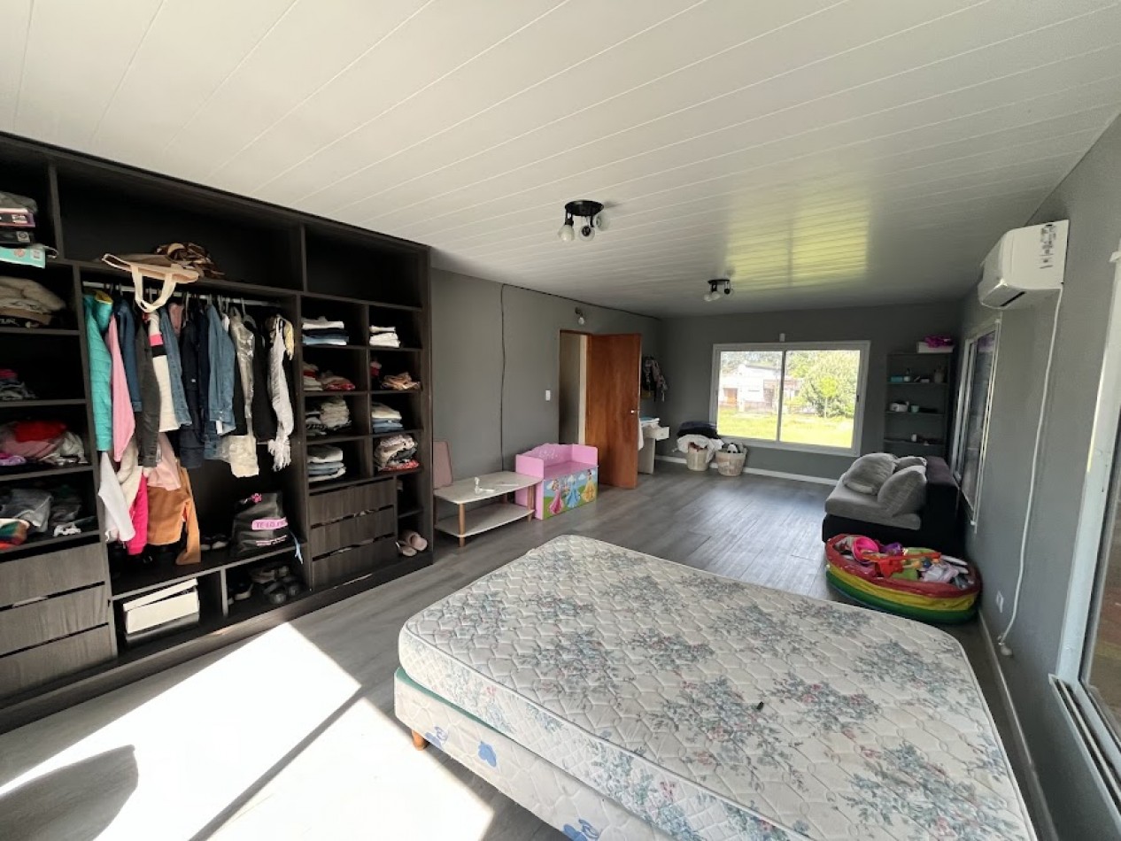 Casa moderna con amplios espacios y excelentes vistas en La Caleta