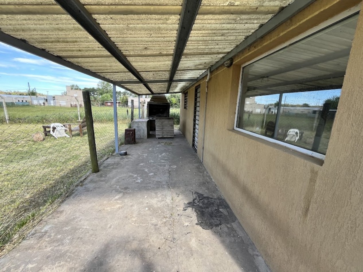 Casa moderna con amplios espacios y excelentes vistas en La Caleta