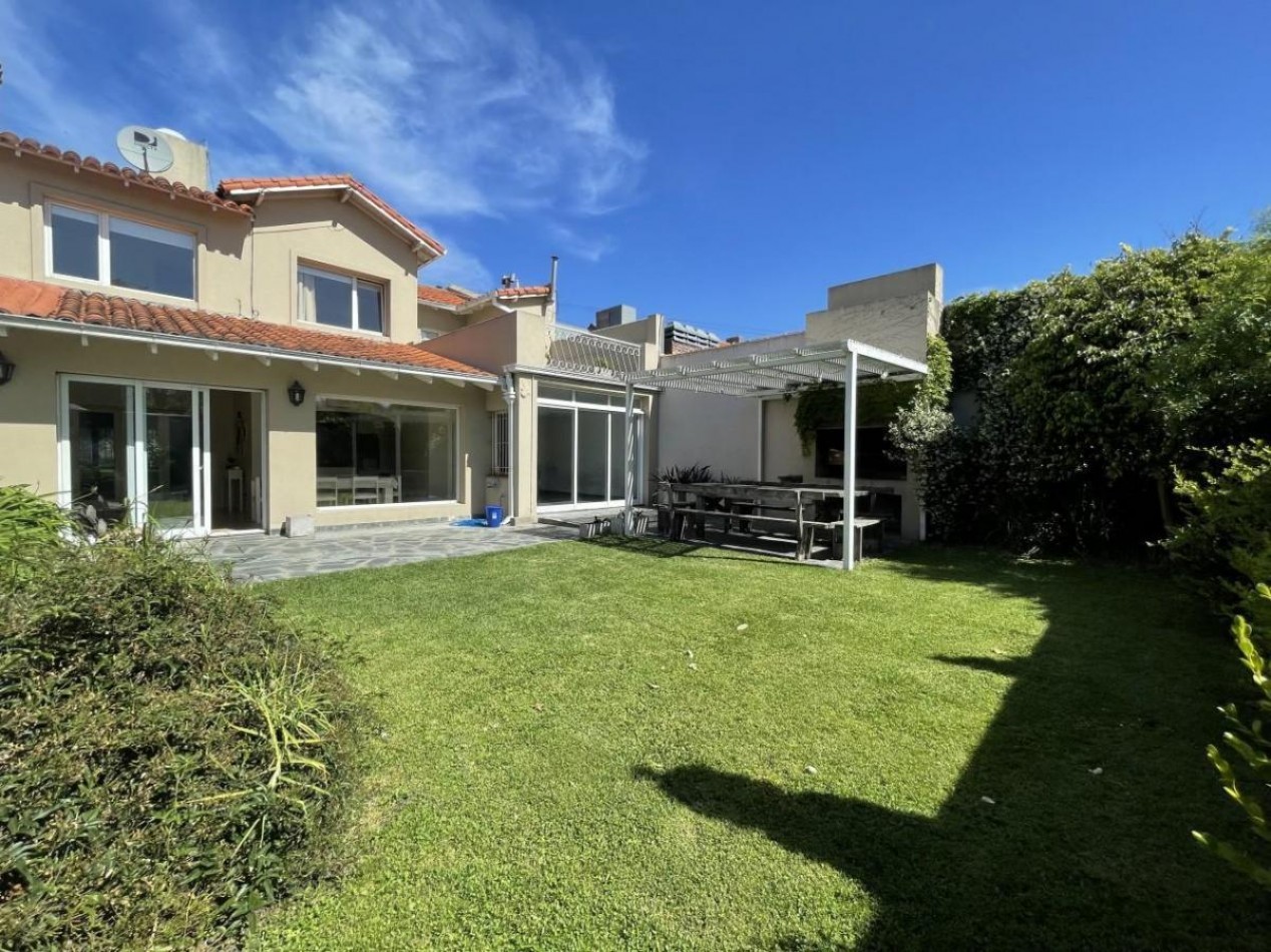 Chalet en Playa Grande para 8 personas - Alquiler Temporario