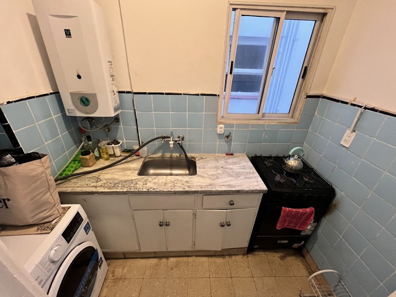 Departamento 3 Ambientes con Balcon Perimetral frente a Plaza Colon