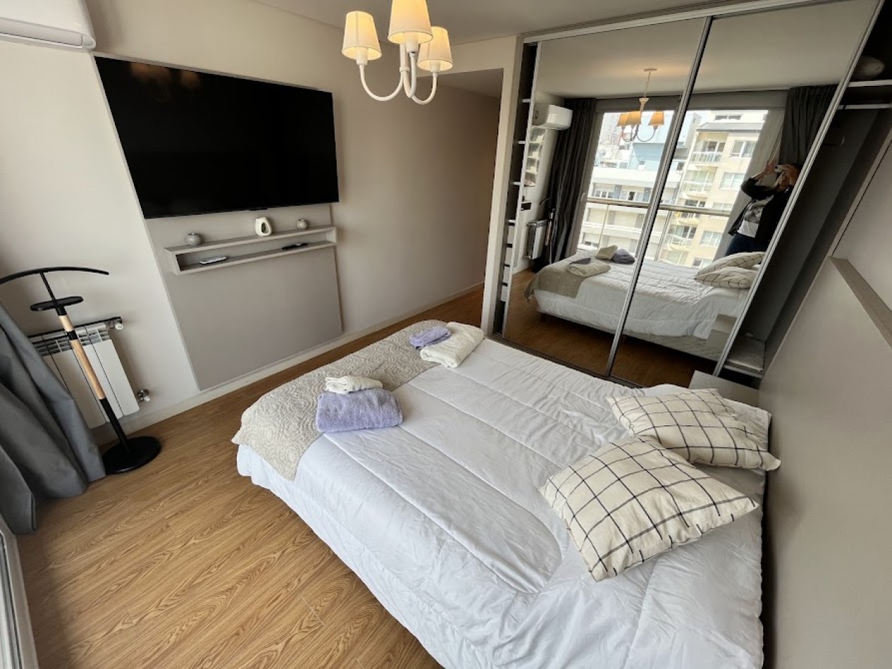 Departamento 2 ambientes de categoria con vista al mar, amoblado, cochera y baulera - Edificio Cronos