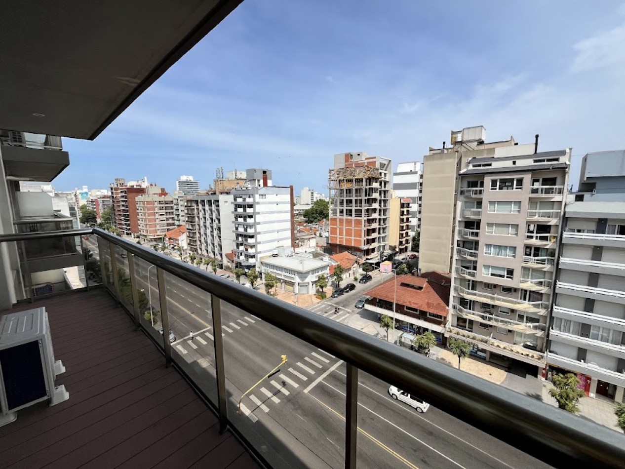 Departamento 2 ambientes de categoria con vista al mar, amoblado, cochera y baulera - Edificio Cronos