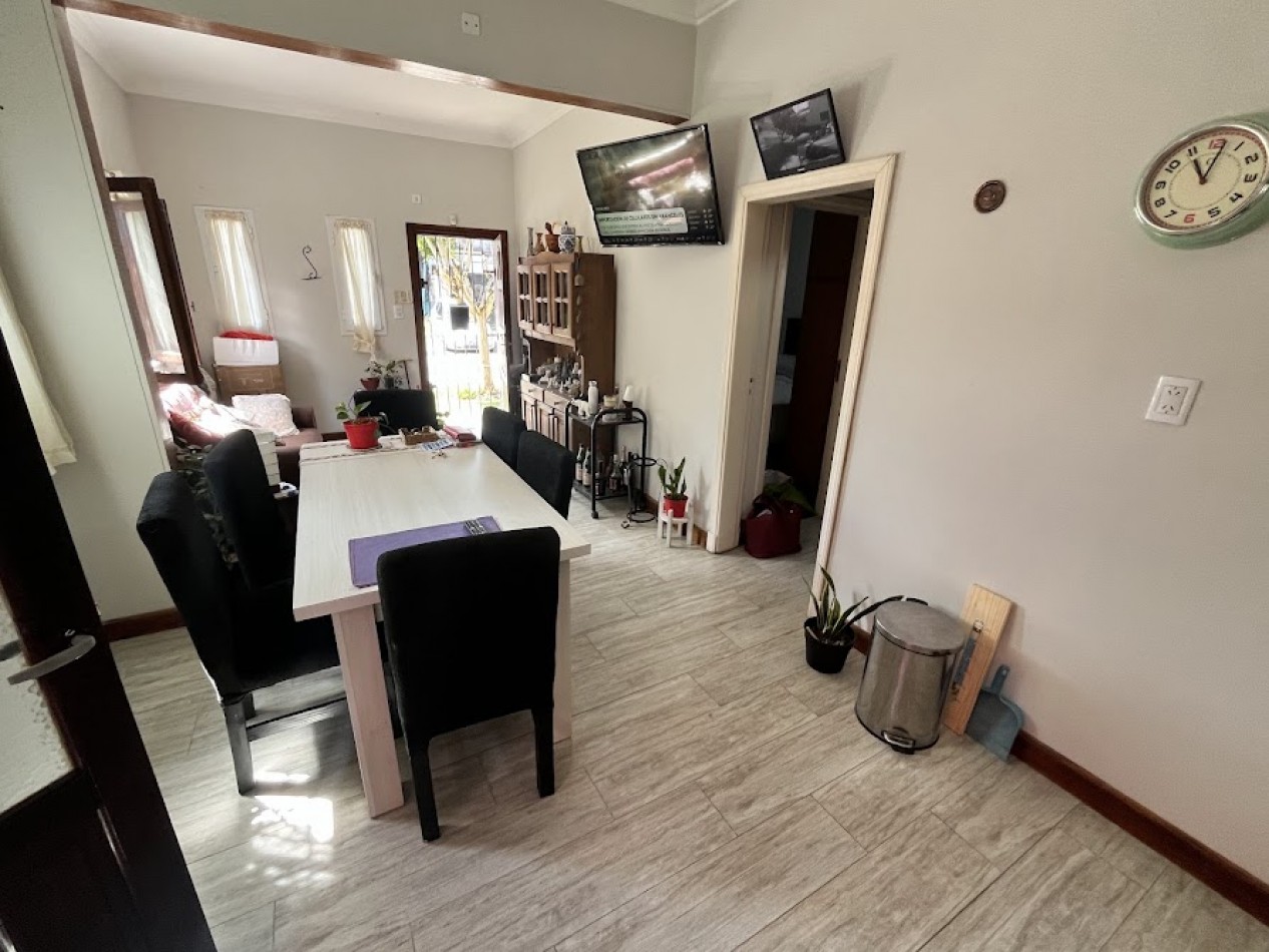 Casa de 3 Ambientes con Garaje Doble, Quincho y Patio - A 100 mts de Av. Luro