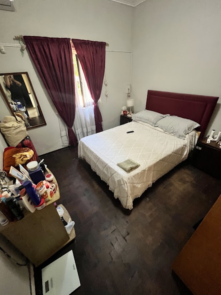 Casa de 3 Ambientes con Garaje Doble, Quincho y Patio - A 100 mts de Av. Luro