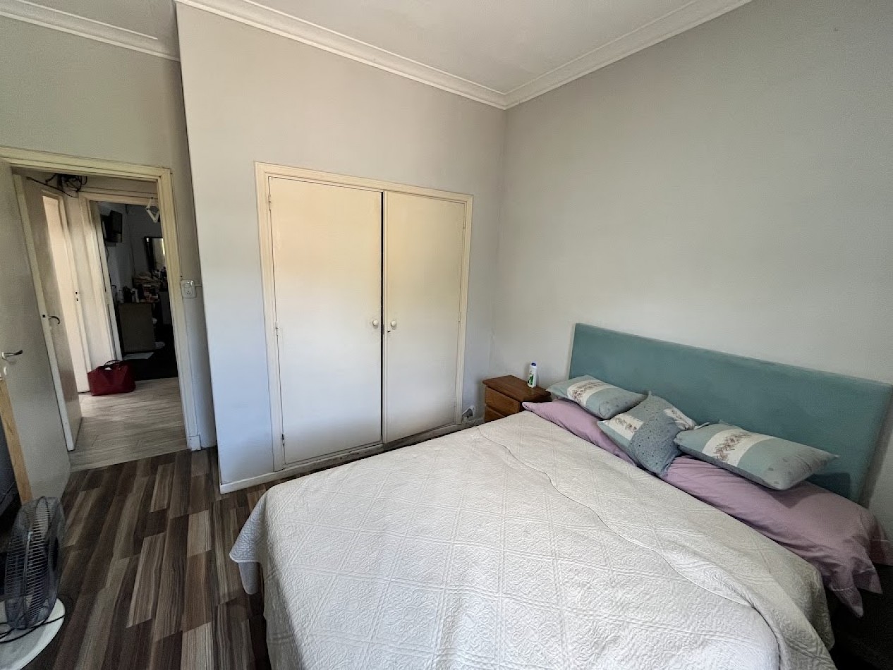 Casa de 3 Ambientes con Garaje Doble, Quincho y Patio - A 100 mts de Av. Luro