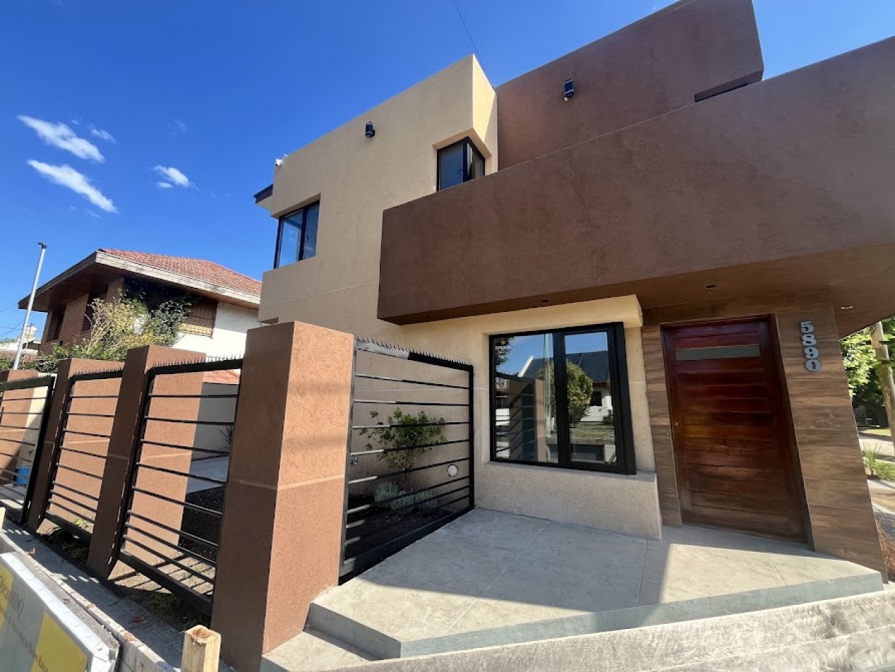 Duplex de 4 ambientes en Barrio Los Pinares - Diseño moderno y domotica APTO CREDITO