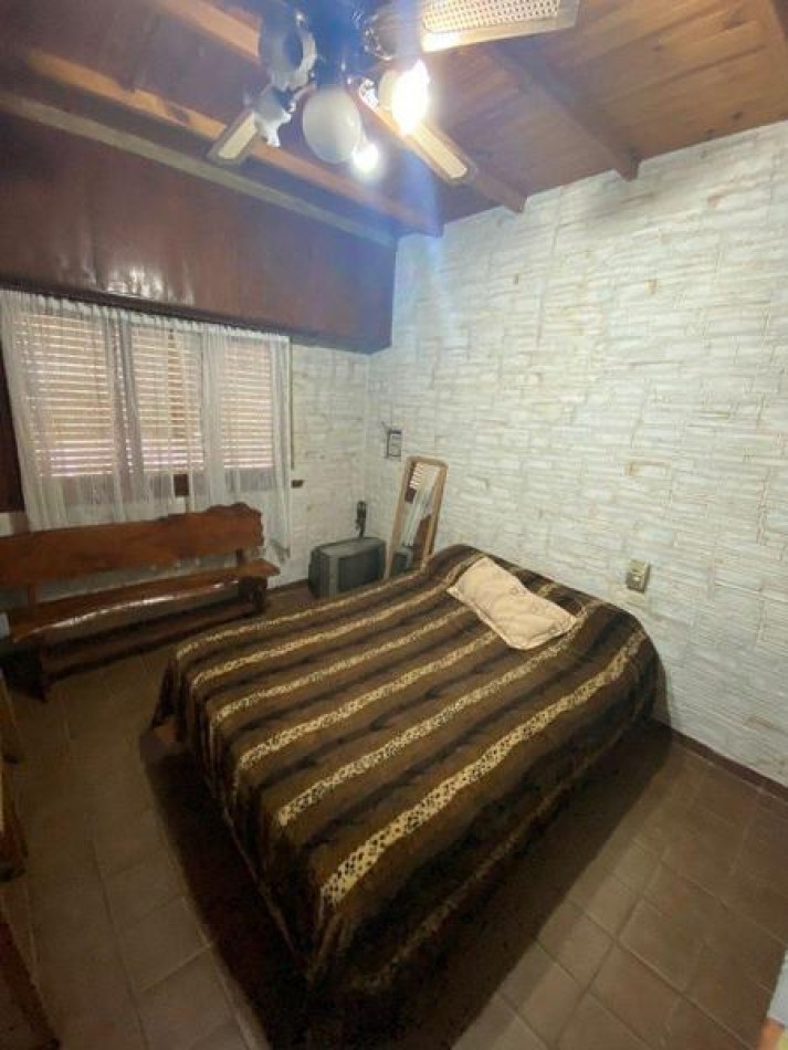 Dos viviendas en una, en esquina, ideal multifamiliar o inversion