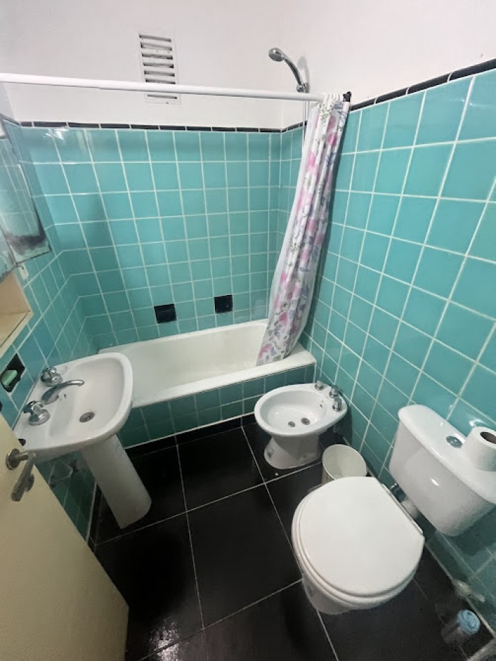 Alquiler 24 meses - Departamento 2 ambientes con cochera - Zona Paseo Aldrey