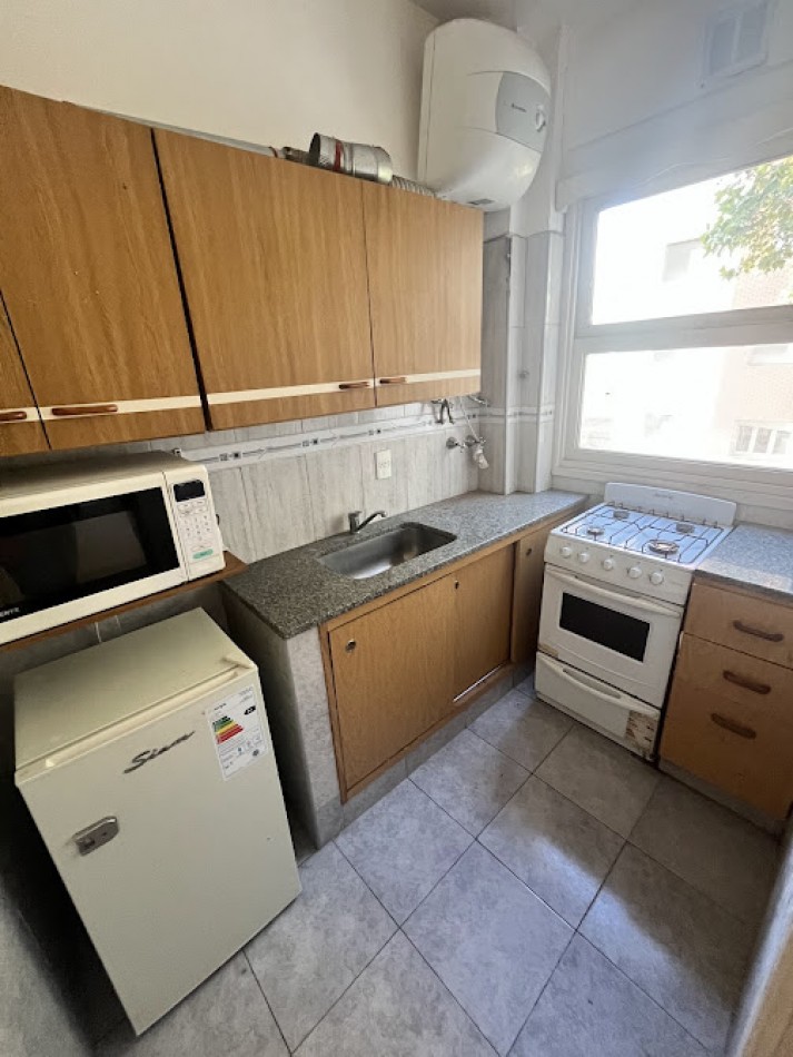 Alquiler Marzo /Diciembre - Departamento 2 ambientes - Zona centrica