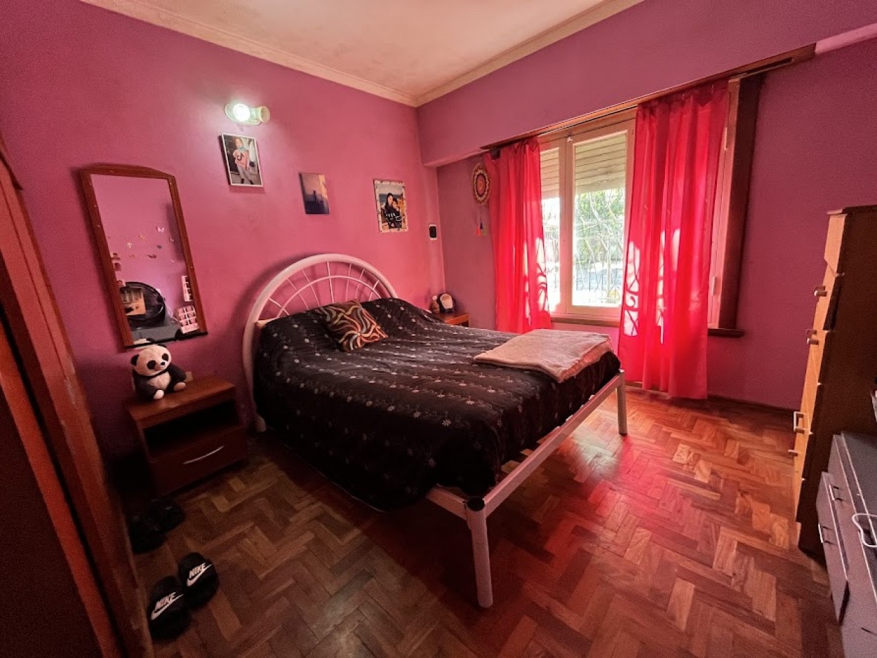 CASA 4 AMBIENTES CON PARQUE Y DEPARTAMENTO EN PLANTA ALTA -APTO CREDITO