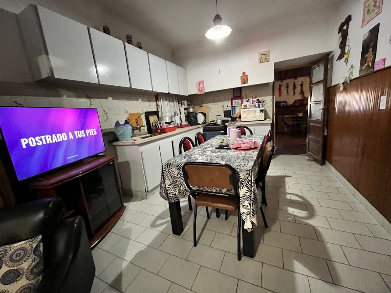 CASA 4 AMBIENTES CON PARQUE Y DEPARTAMENTO EN PLANTA ALTA -APTO CREDITO