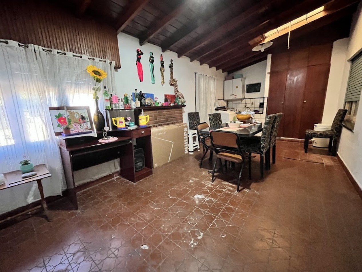 CASA 4 AMBIENTES CON PARQUE Y DEPARTAMENTO EN PLANTA ALTA -APTO CREDITO