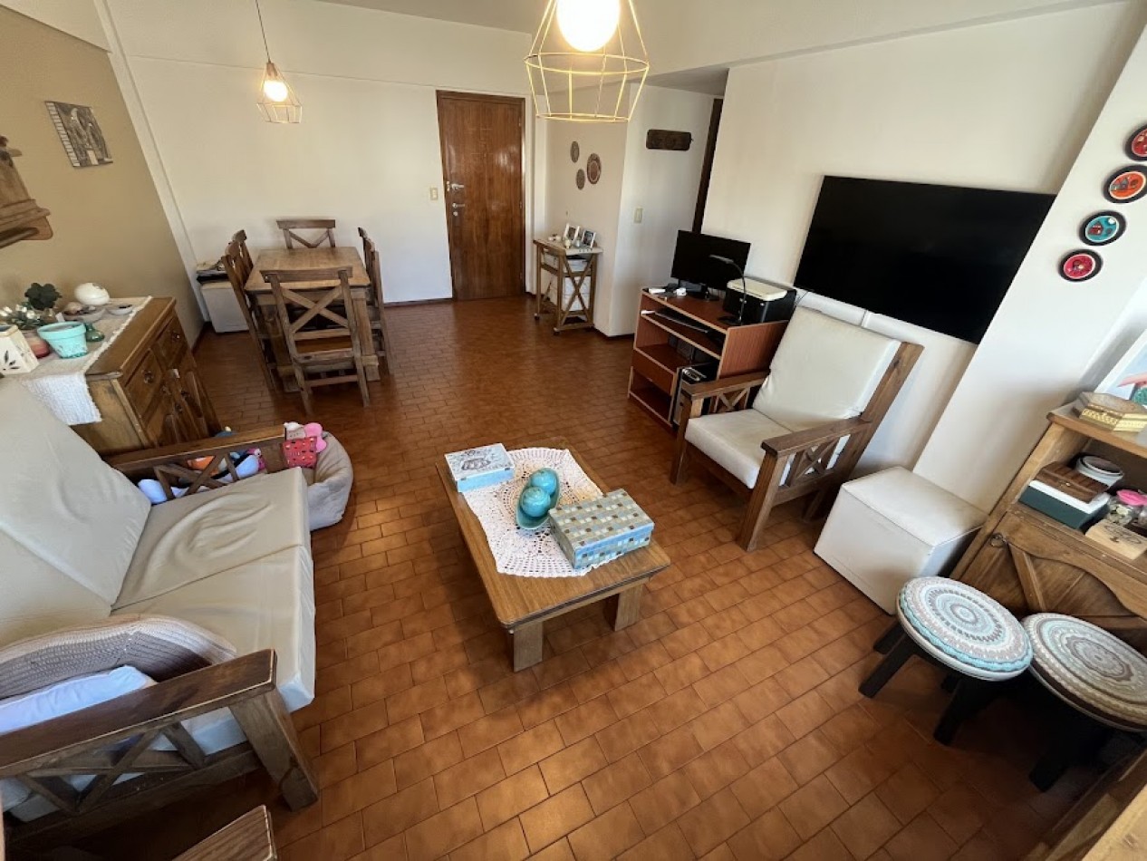 EXCELENTE DEPARTAMENTO DE 3 AMBIENTES AL FRENTE - MUY LUMINOSO -PLAZA MITRE