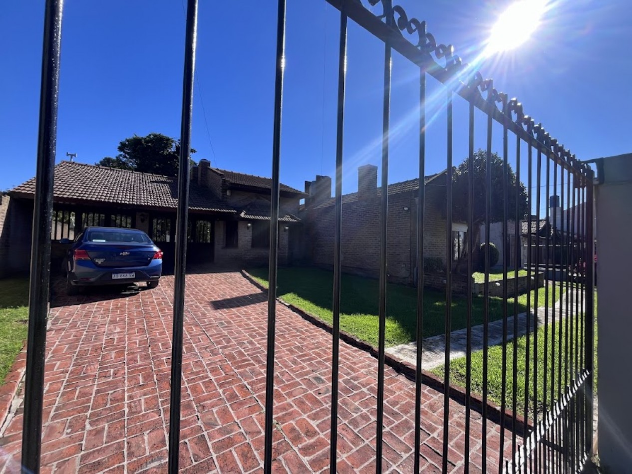 Venta Chalet 5 ambientes sobre lote de 900 m²  Colinas de Peralta Ramos APTO CREDITO