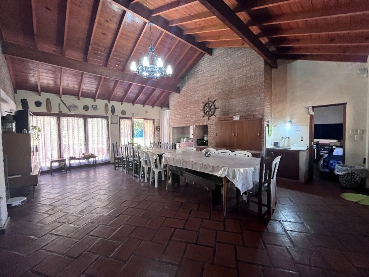 Venta Chalet 5 ambientes sobre lote de 900 m²  Colinas de Peralta Ramos APTO CREDITO