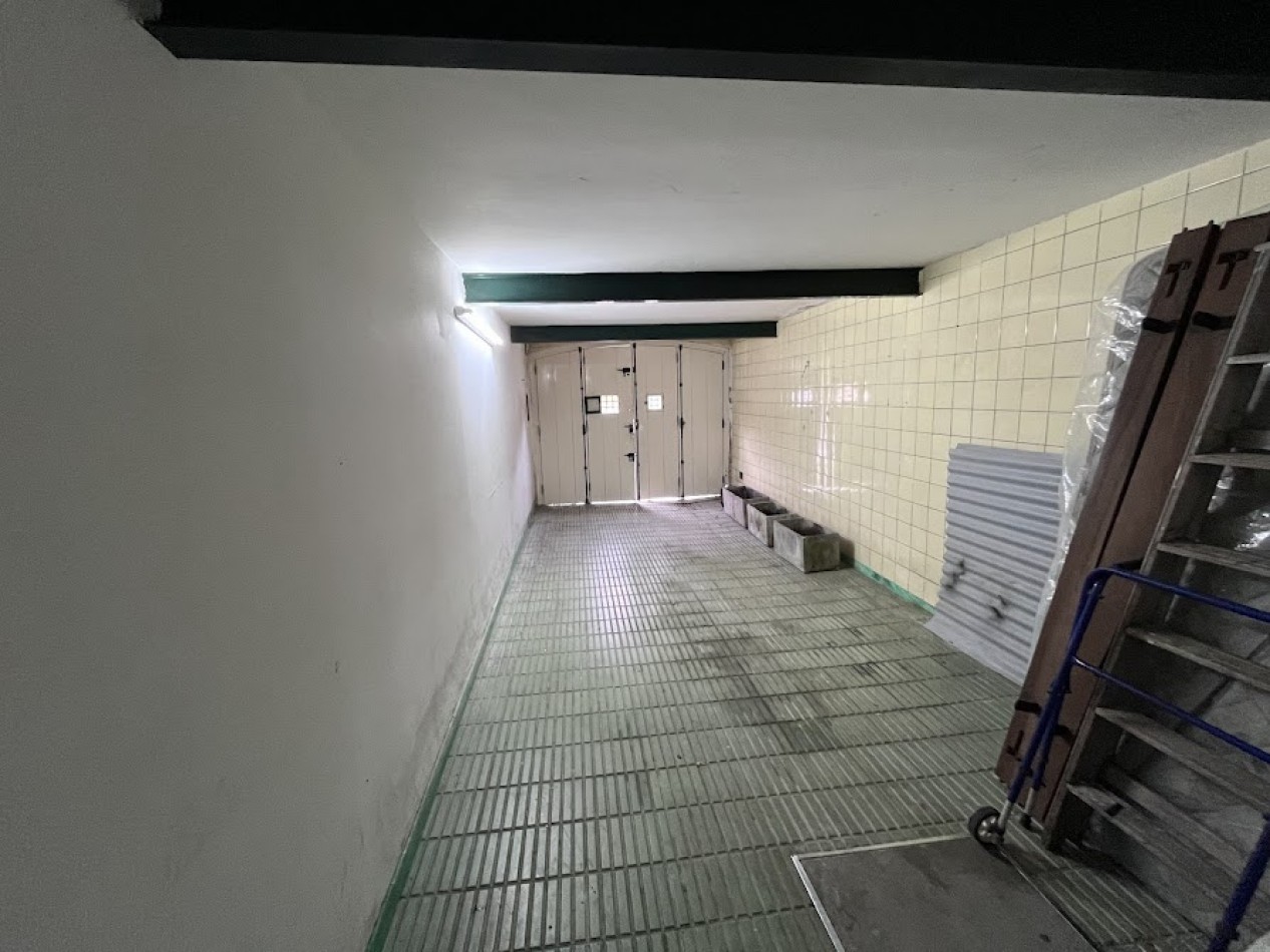 Chalet 5 ambientes en Los Troncos a metros de Guemes