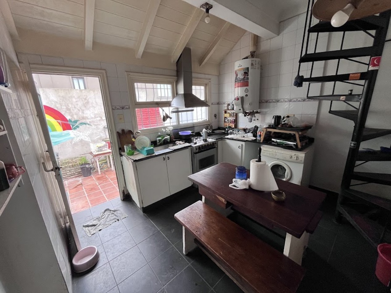 Chalet 5 ambientes en Los Troncos a metros de Guemes