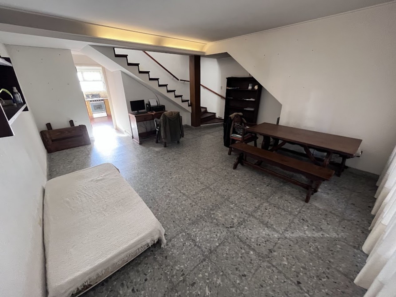 Venta PH 3 ambientes con cochera, patio y terraza - Chauvin APTO CREDITO