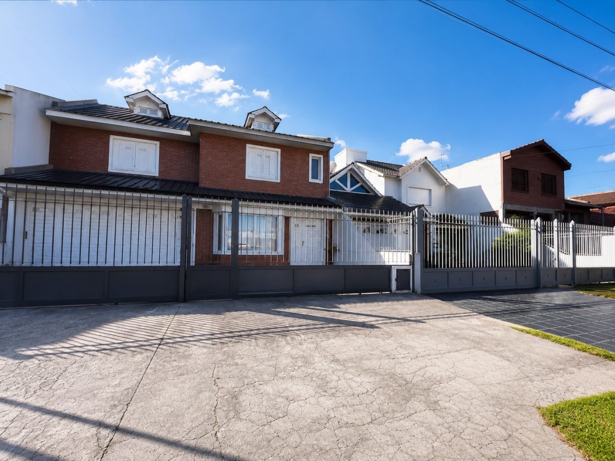 Excelente Chalet 5 Ambientes en Constitucion - Apto Credito