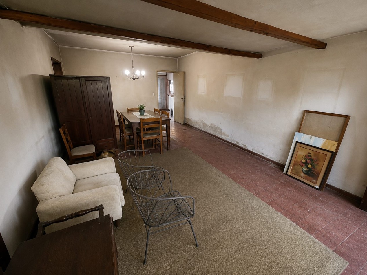 CHALET 3 AMBIENTES SOBRE LOTE DE 242 m² - BARRIO CONSTITUCION 