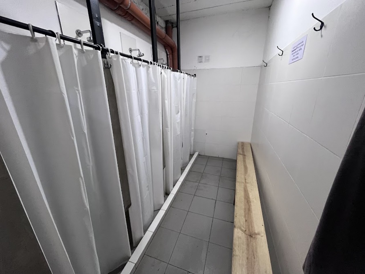 Propiedad Comercial de Gran Escala | 372 m² Cubiertos | Apto Credito | Varios Rubros