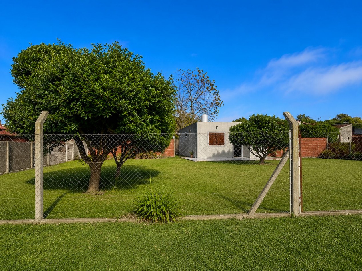 Casa 3 Ambientes sobre 2 Lotes - 605 m² de Terreno- LA SERENA