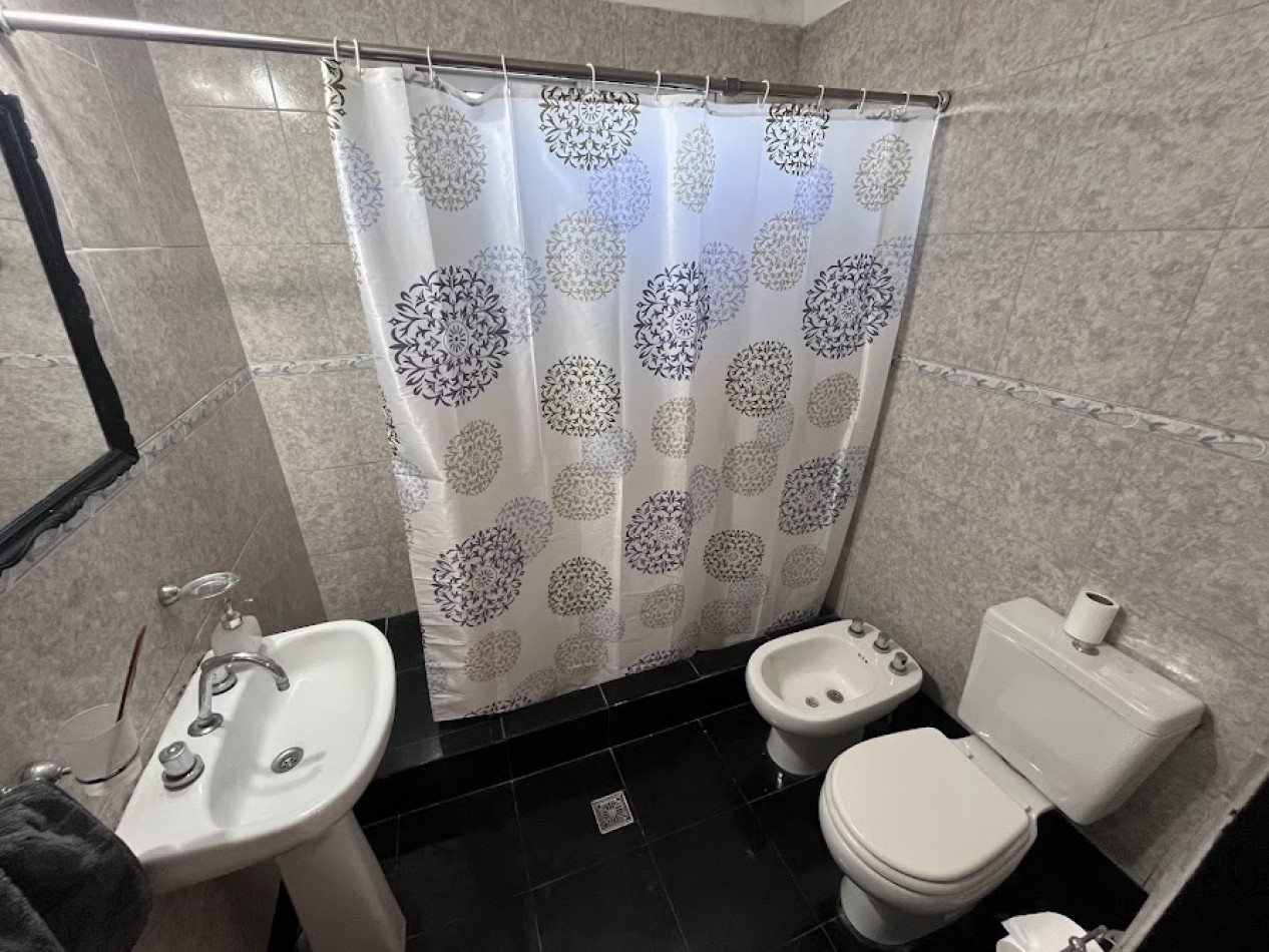 Casa 3 Ambientes sobre 2 Lotes - 605 m² de Terreno- LA SERENA