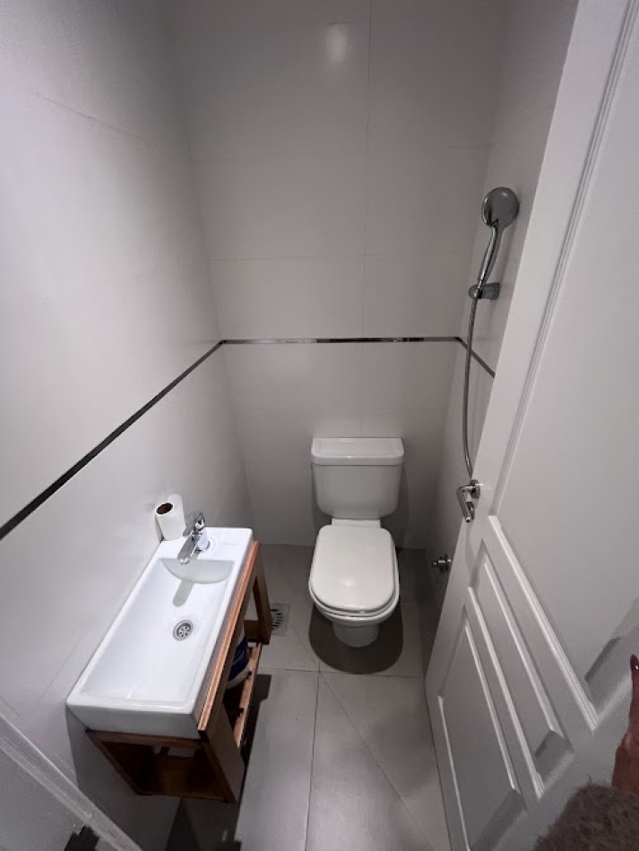 ALQUILER | Imponente casa de 5 ambientes con piscina y parque sobre lote de 1.000 m²