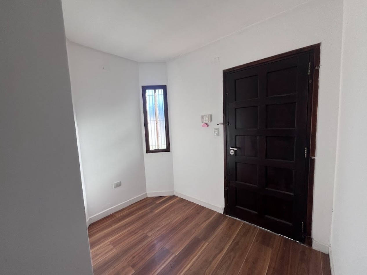 Chalet Apto Credito en Los Pinares | Lote Propio y Potencial de Ampliacion