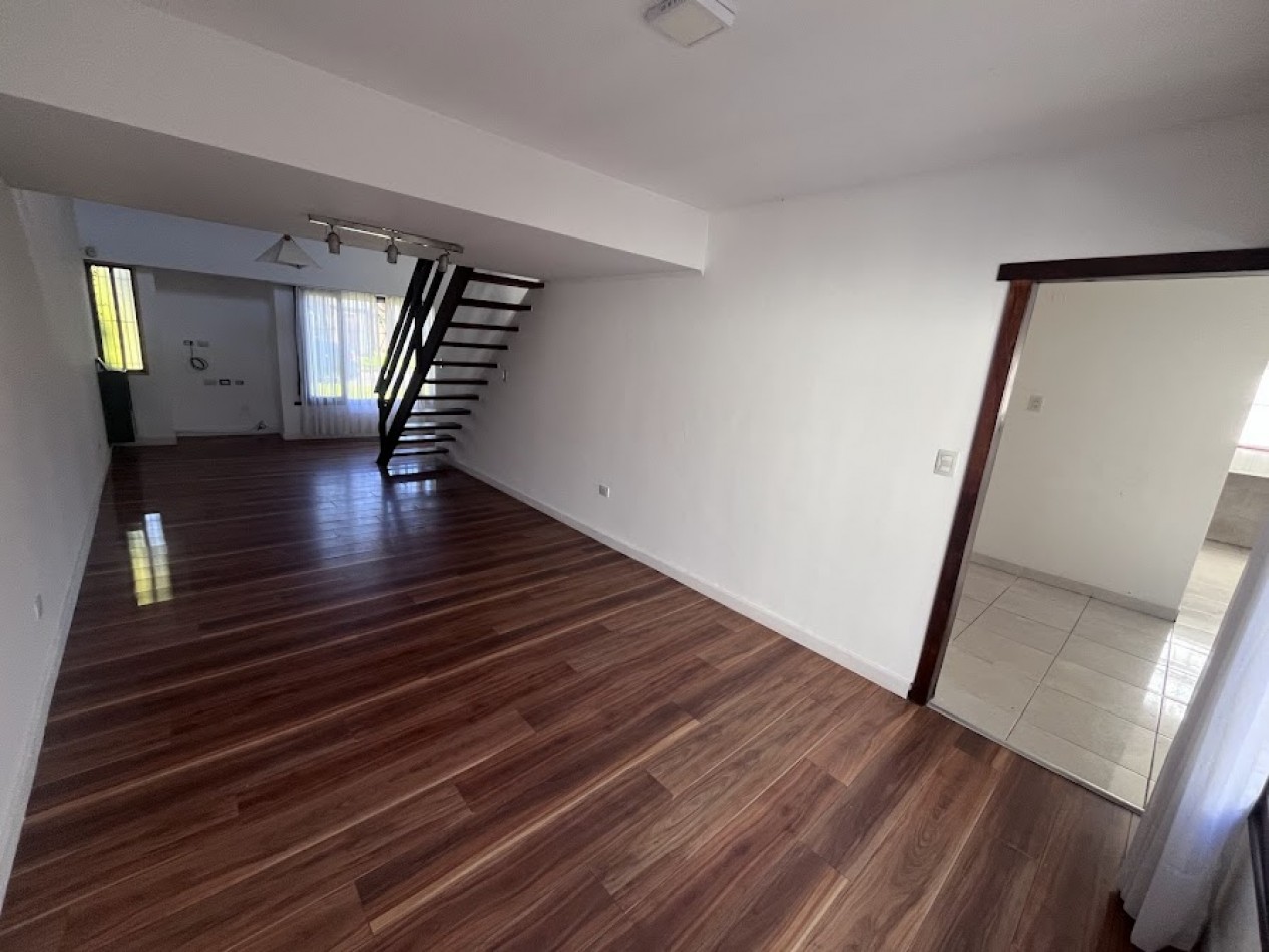 Chalet Apto Credito en Los Pinares | Lote Propio y Potencial de Ampliacion