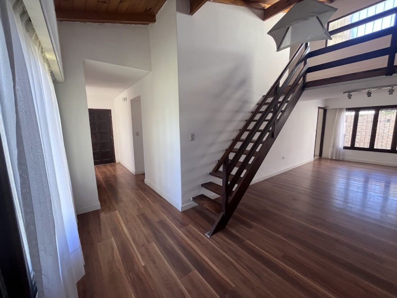 Chalet Apto Credito en Los Pinares | Lote Propio y Potencial de Ampliacion