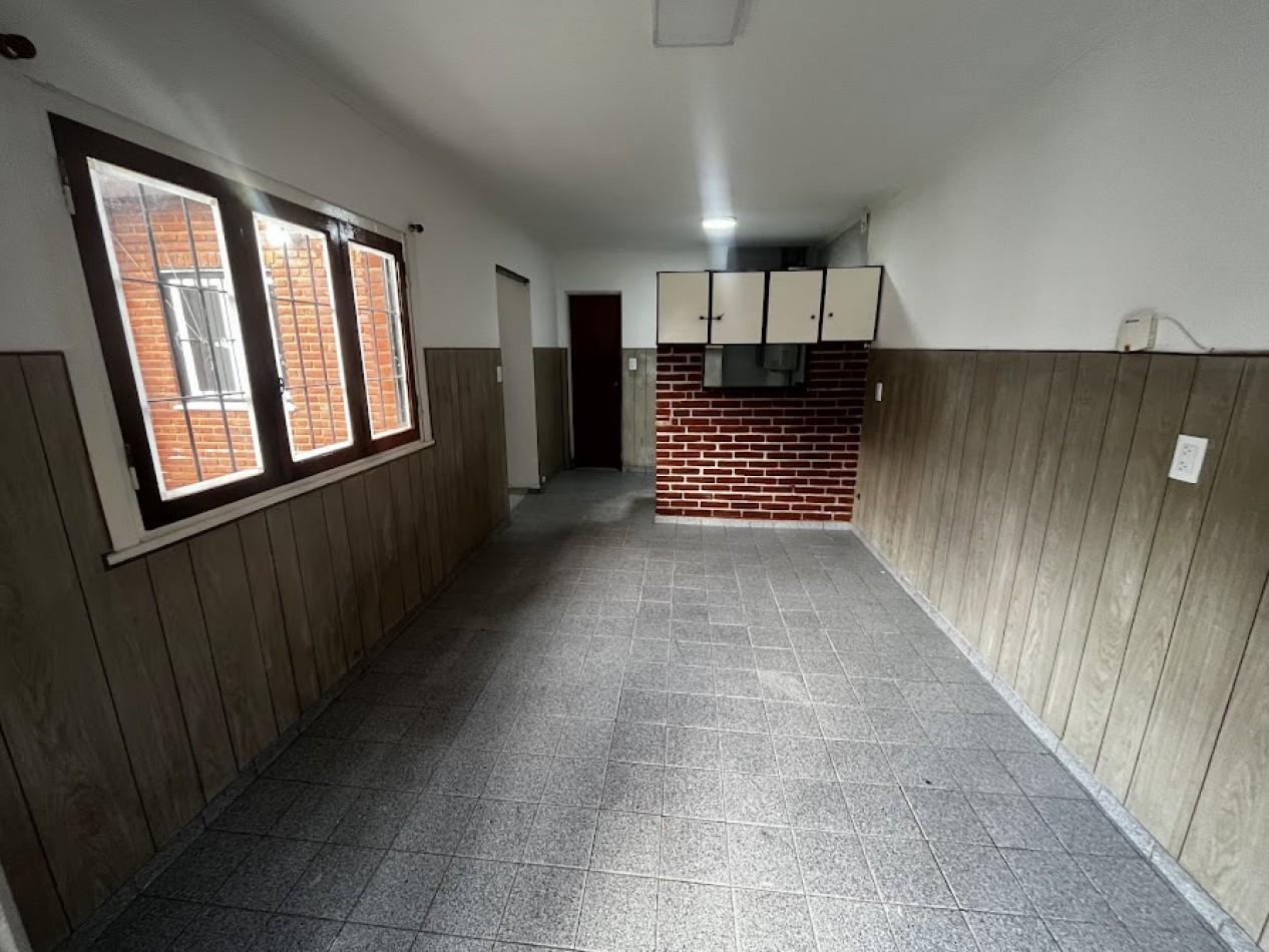 ALQUILER 24 MESES - PH DE 3 AMBIENTES CON PATIO AMPLIO